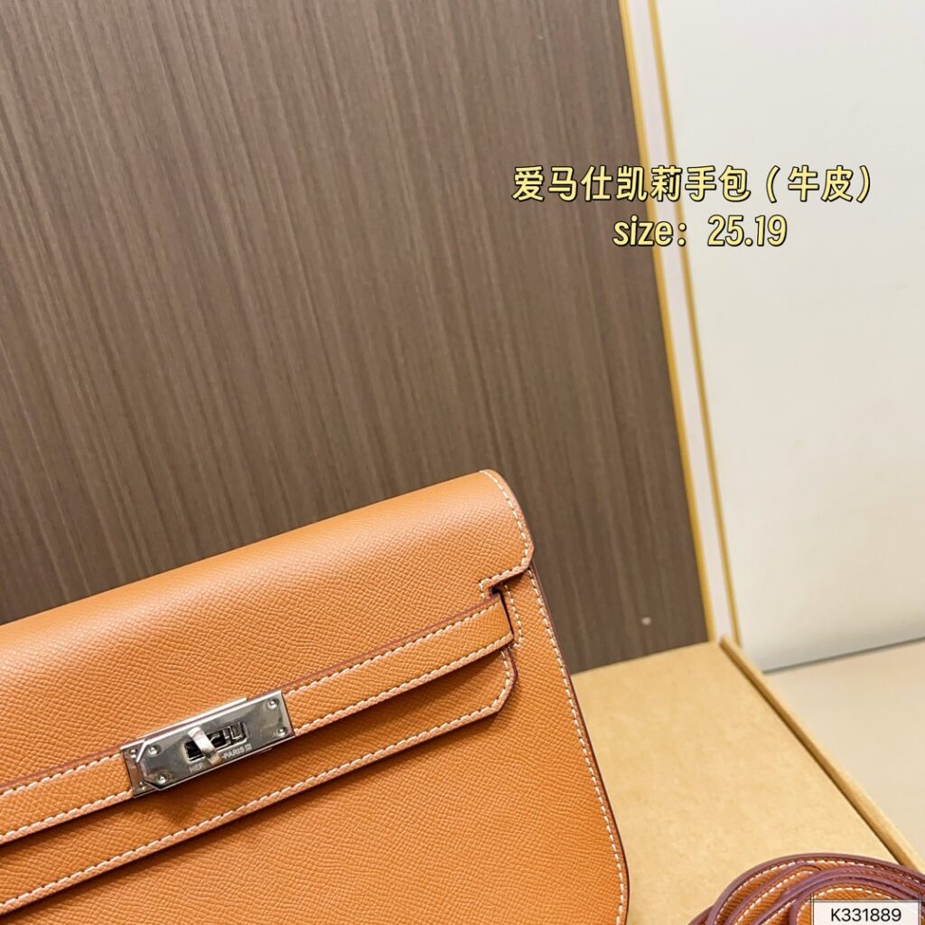 Hermes Kelly Depeches Leather Clutch 25 x 19 cm editorial product context 3