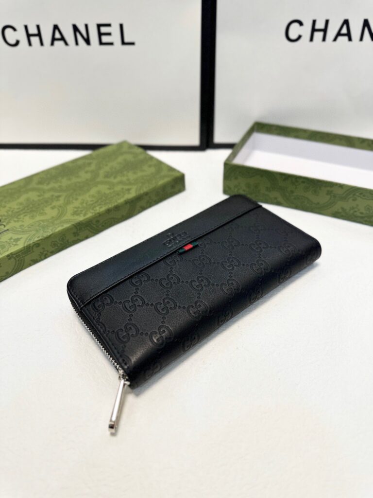 Designer Black Leather Clutch 21 x 11 cm editorial product context 3