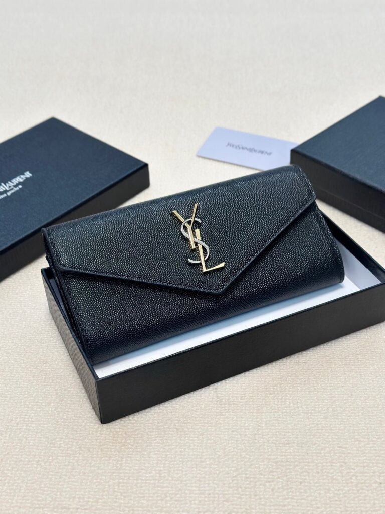 Saint Laurent Black Leather Bag 19 x 10 cm editorial product context 2