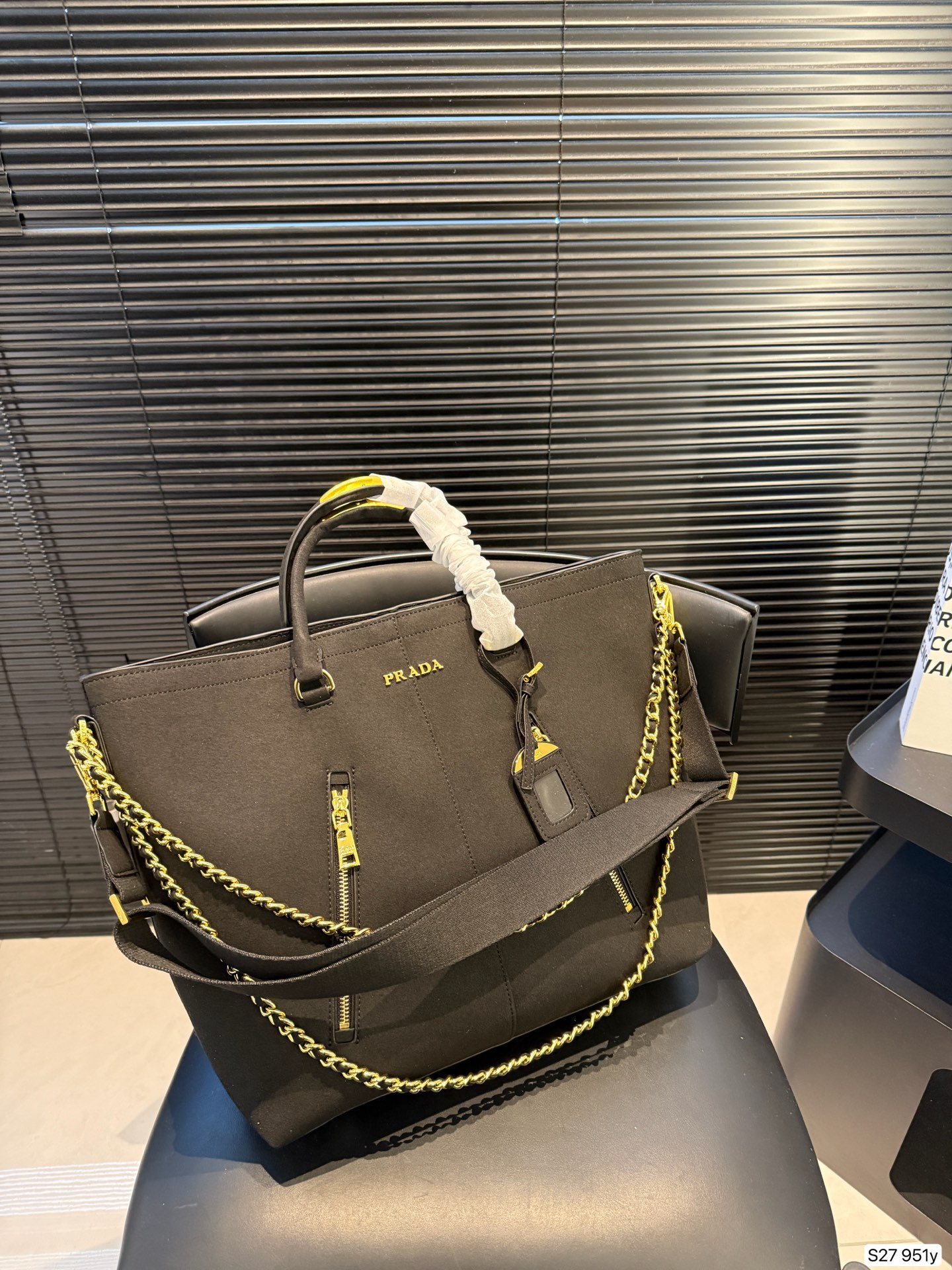 Prada P170 33 32 951 Tote Bag