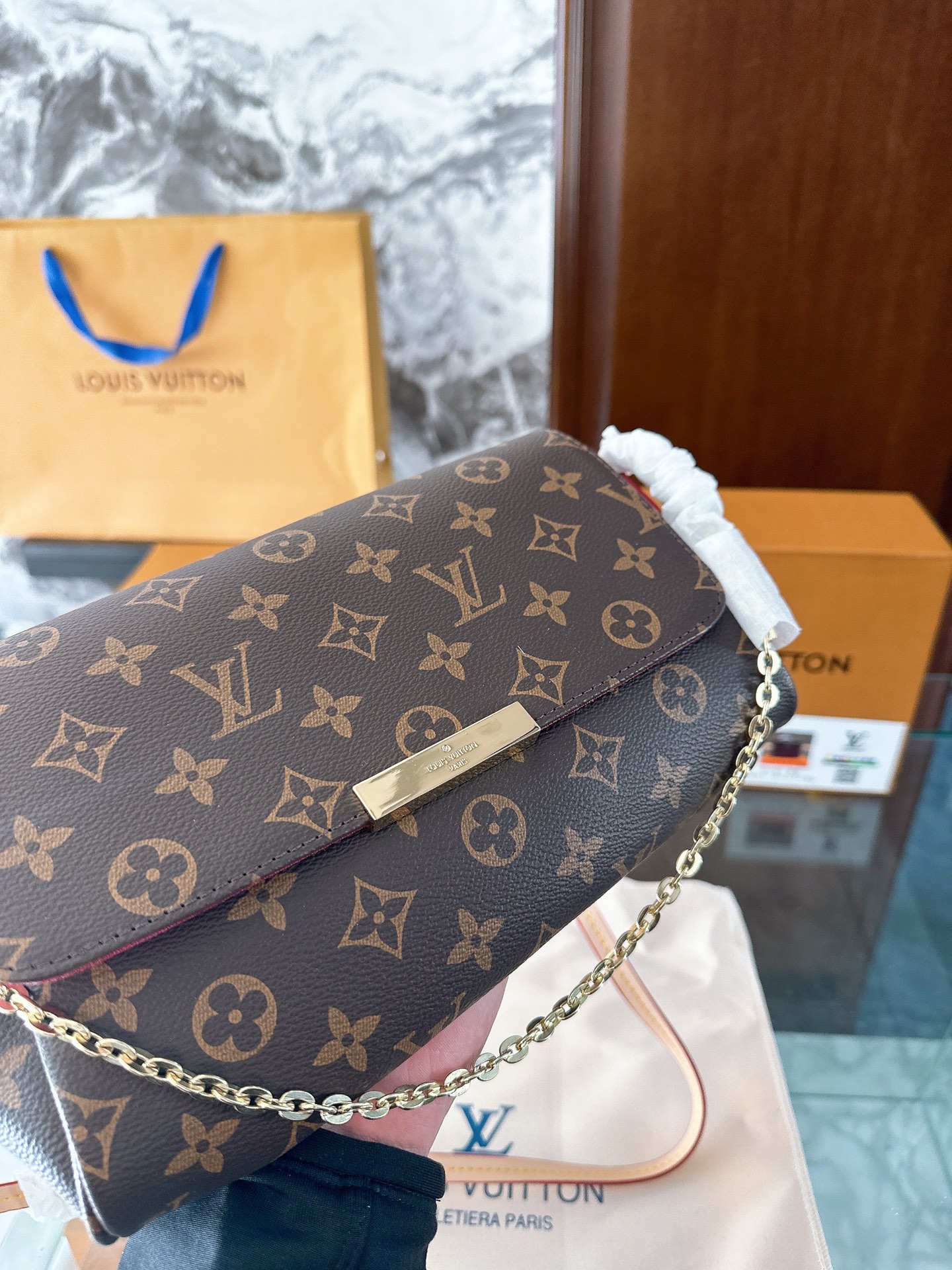 Louis Vuitton Monogram Shoulder Bag