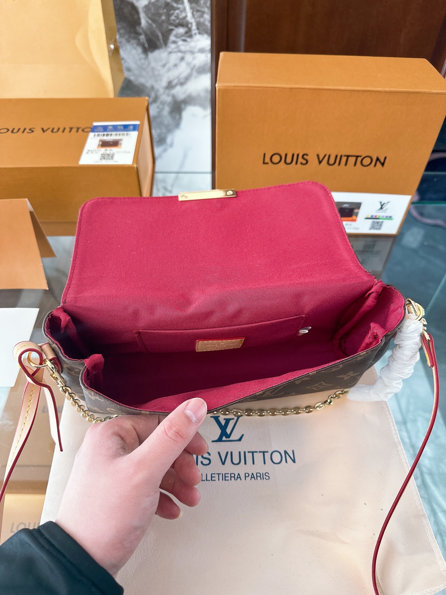 Louis Vuitton Monogram Shoulder Bag