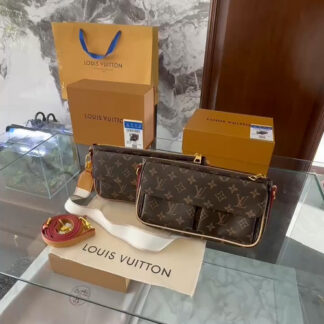 Louis Vuitton Pochette Accessoires Shoulder Bag