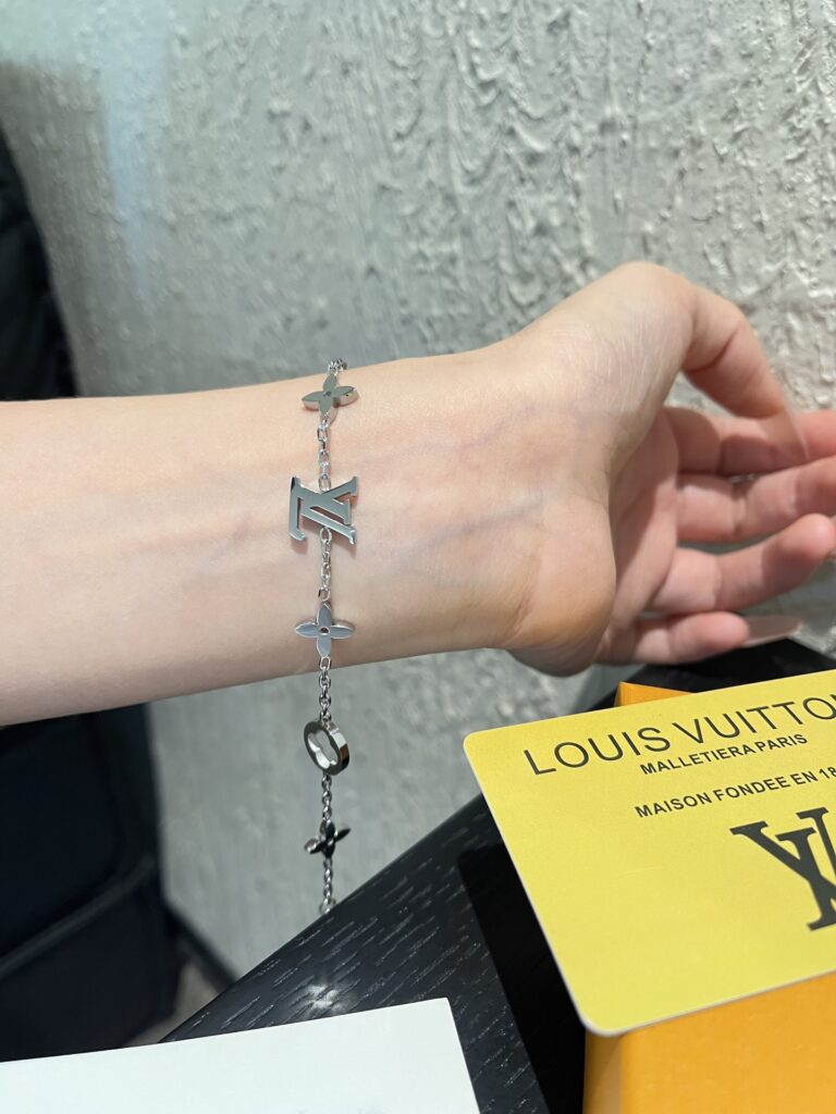 Designer L228 Bracelet editorial product context 3