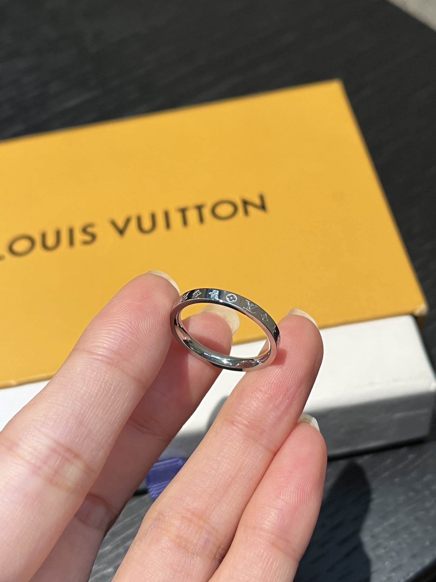 Designer J033 Ring