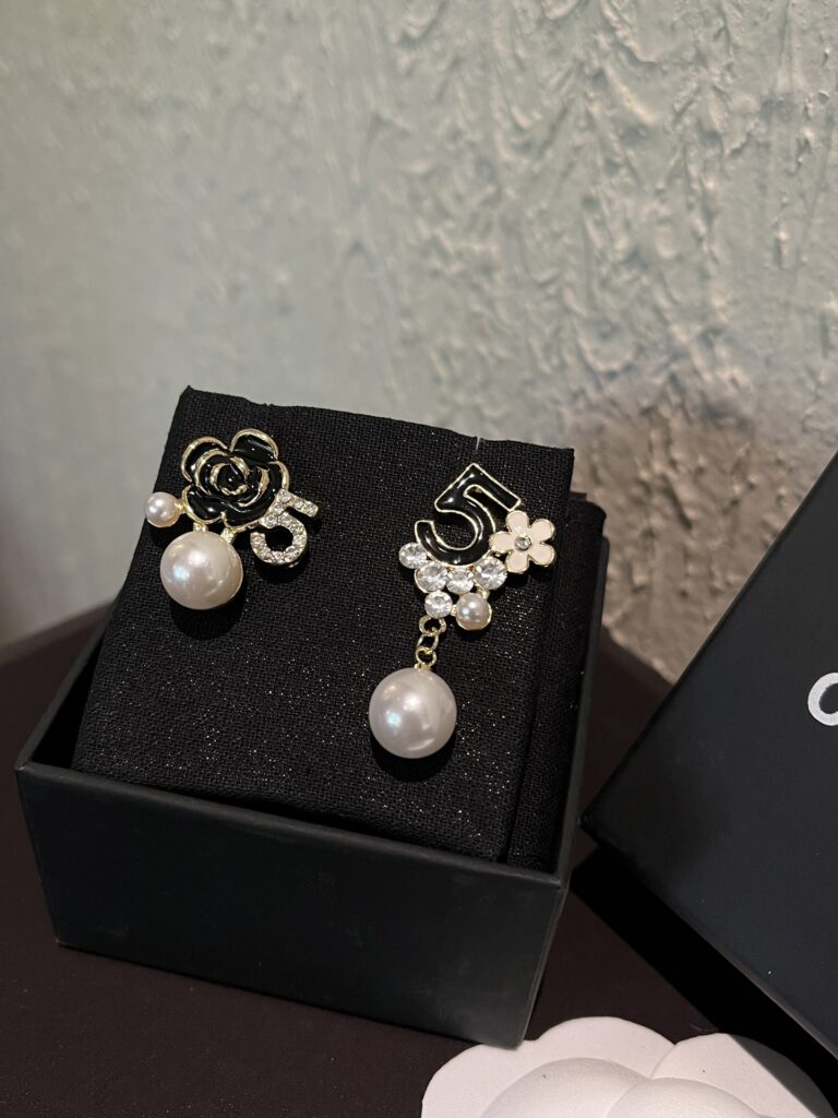 Designer A214 Ring editorial product context 1