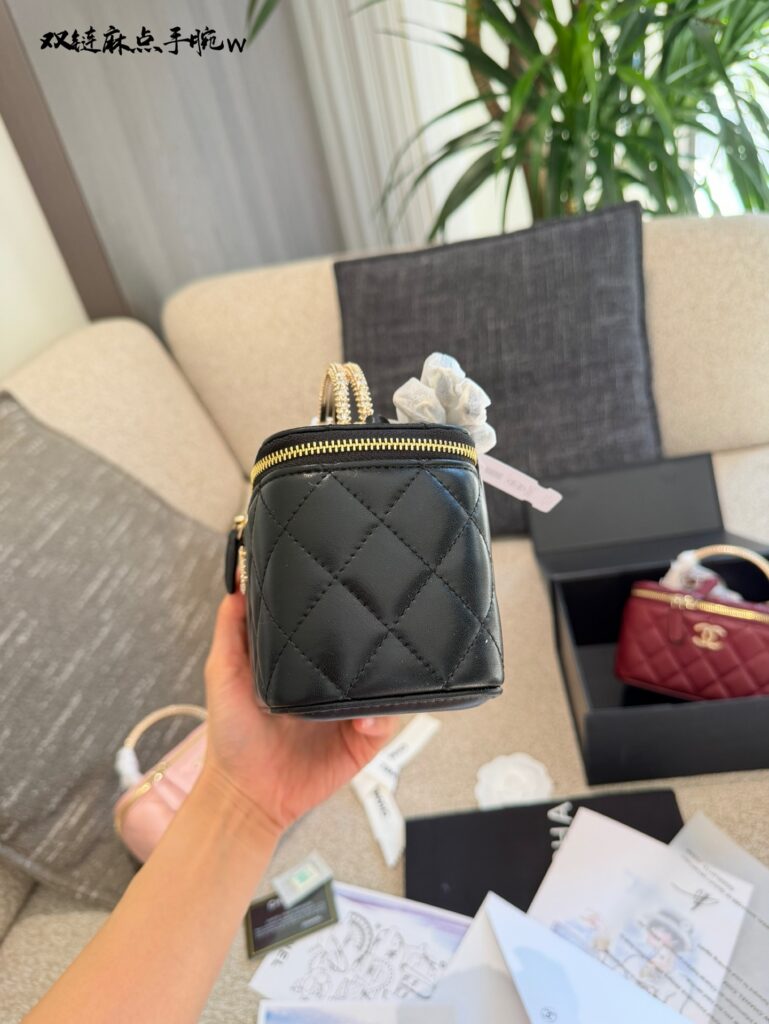Chanel Case Ring Gold Leather Vanity Bag editorial product context 3