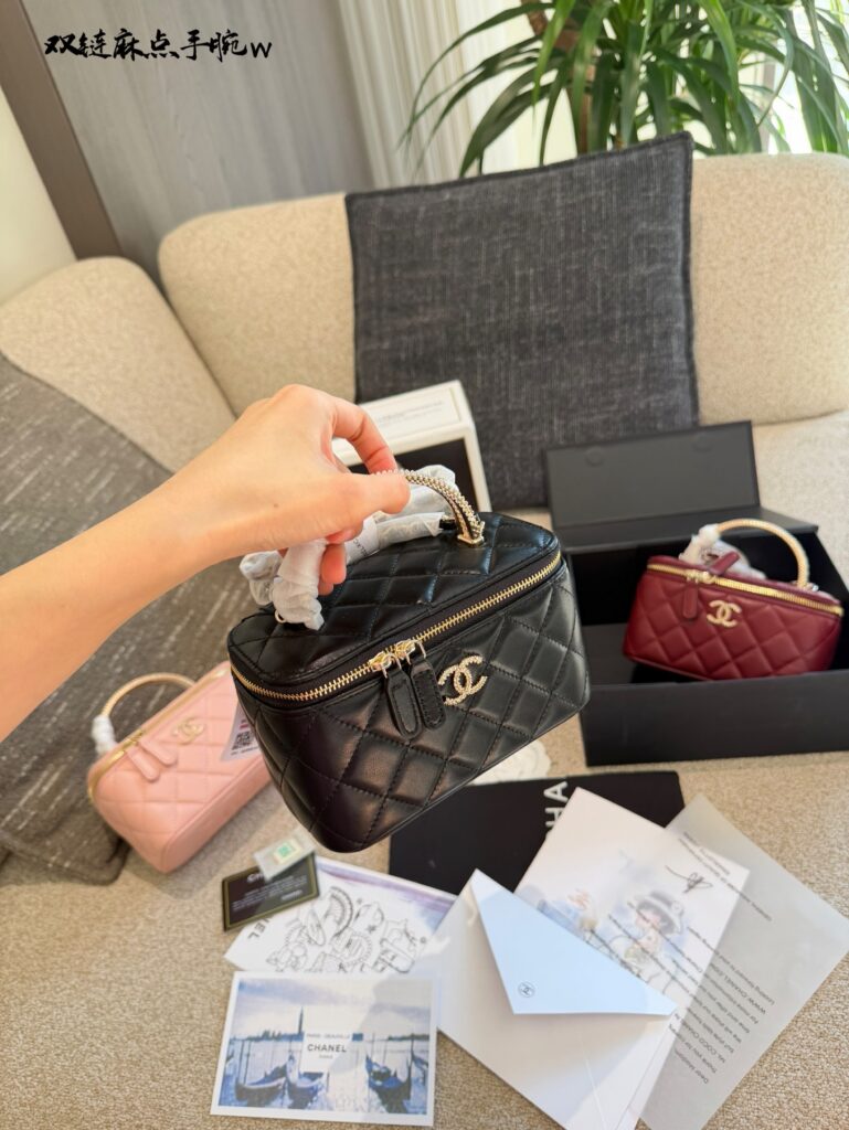 Chanel Case Ring Gold Leather Vanity Bag editorial product context 1