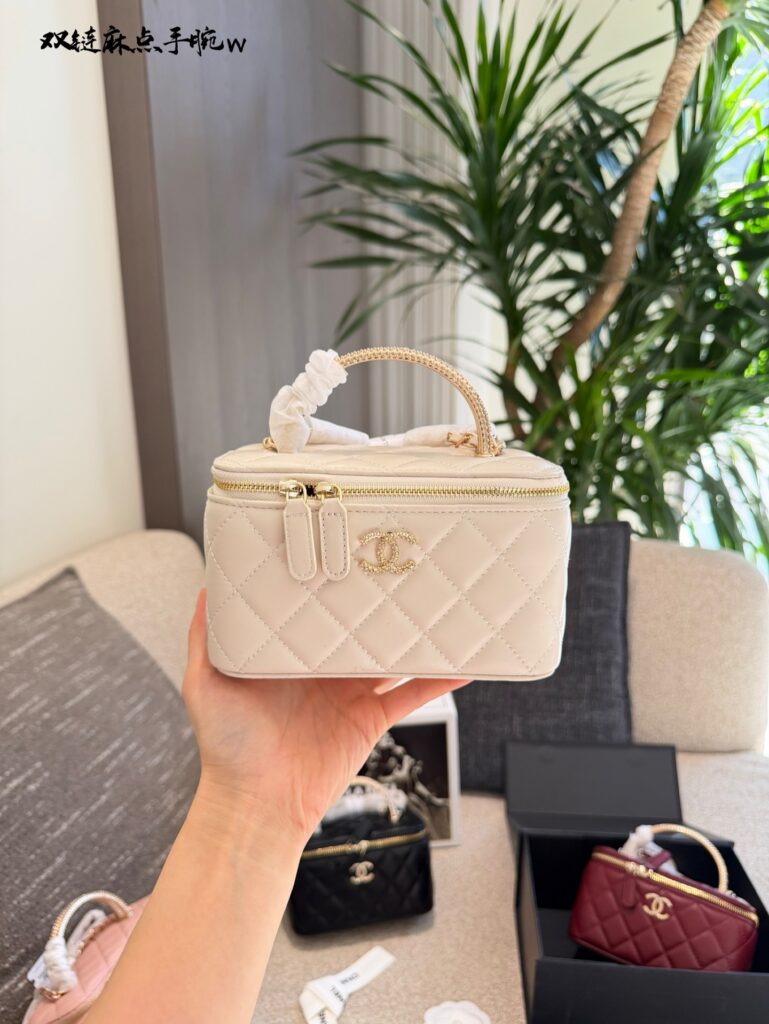 Chanel Case Small Ring Pink Leather Vanity Bag editorial product context 3