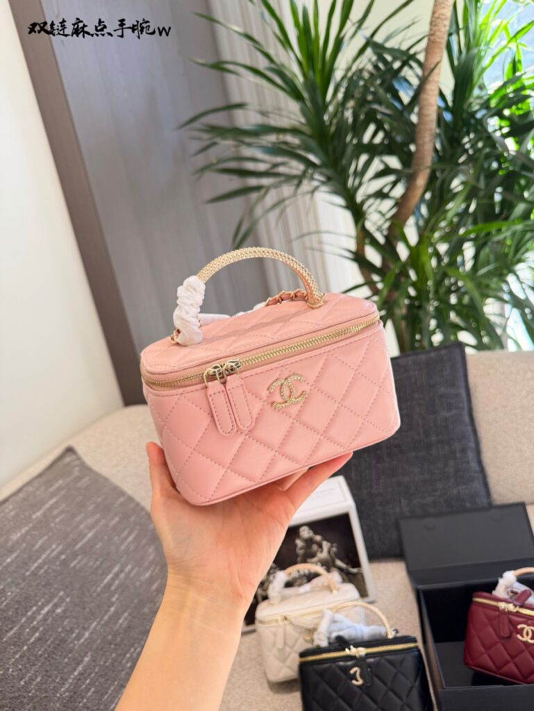 Chanel Case Small Ring Pink Leather Vanity Bag editorial product context 1