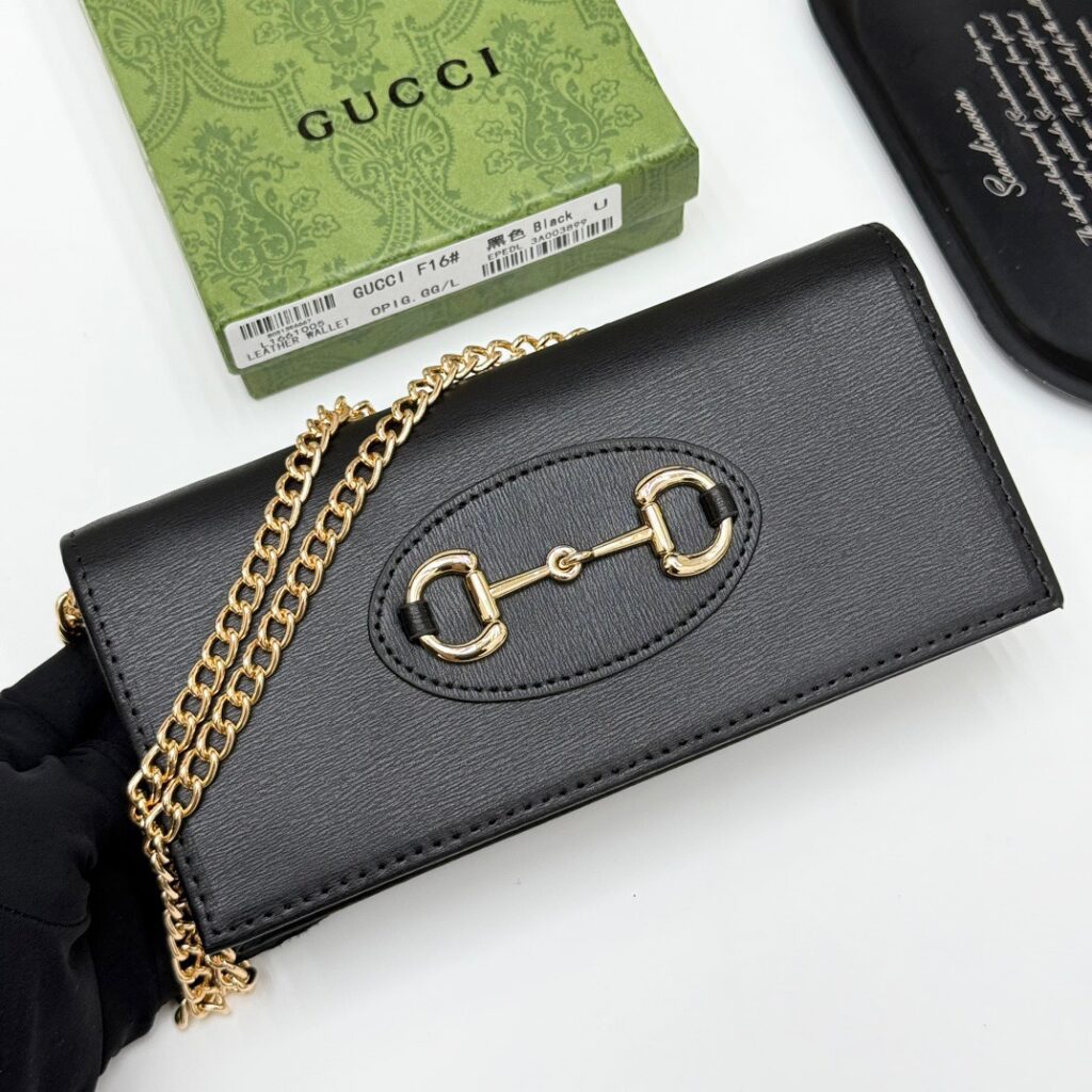 Gucci Each IS checked before dispatch Wallet editorial product context 1
