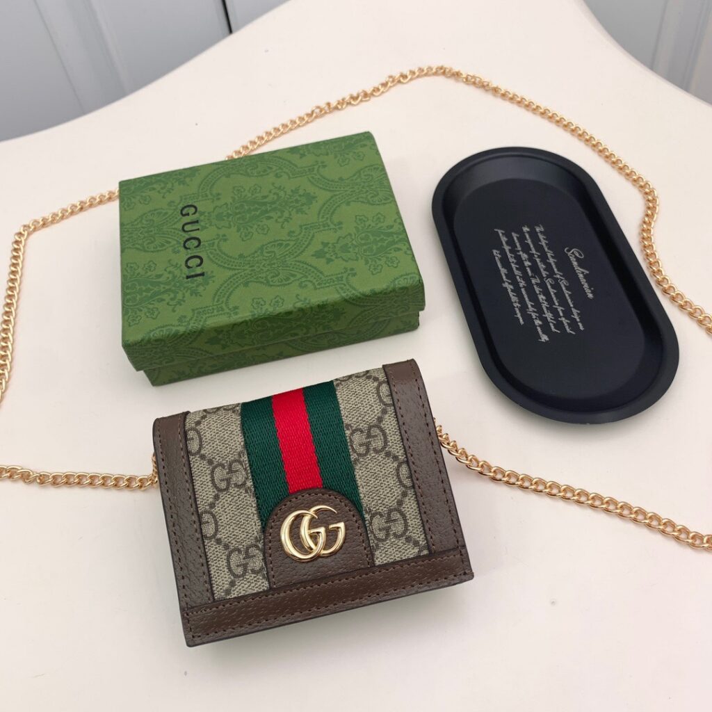 Gucci Ophidia Wallet editorial product context 1