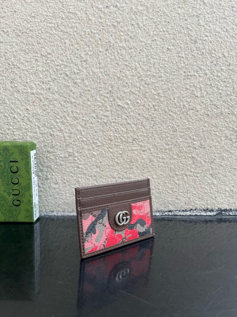 Gucci Ophidia Brown Leather Card Holder editorial product context 3