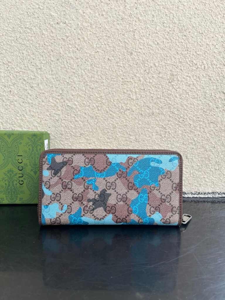 Gucci Ophidia Brown Leather Wallet editorial product context 2