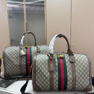 Gucci GG Supreme Duffle Bag Bags