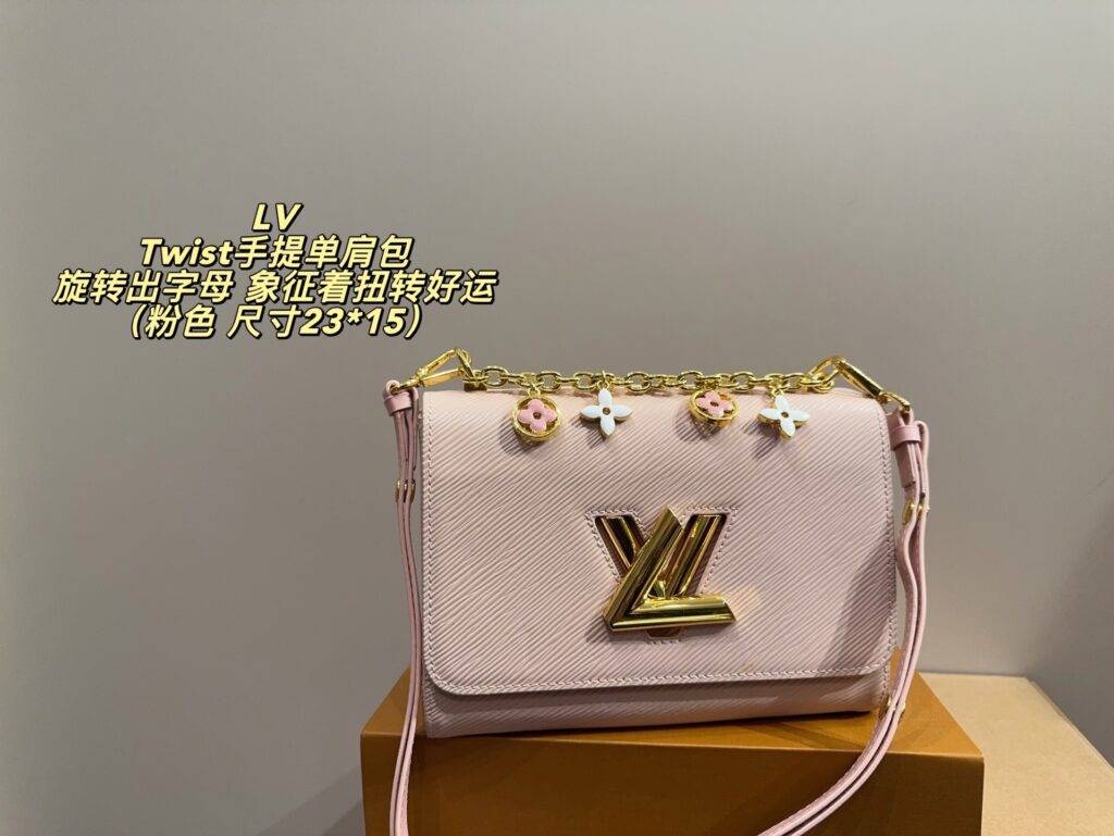 Designer EU5 Bag editorial product context 2