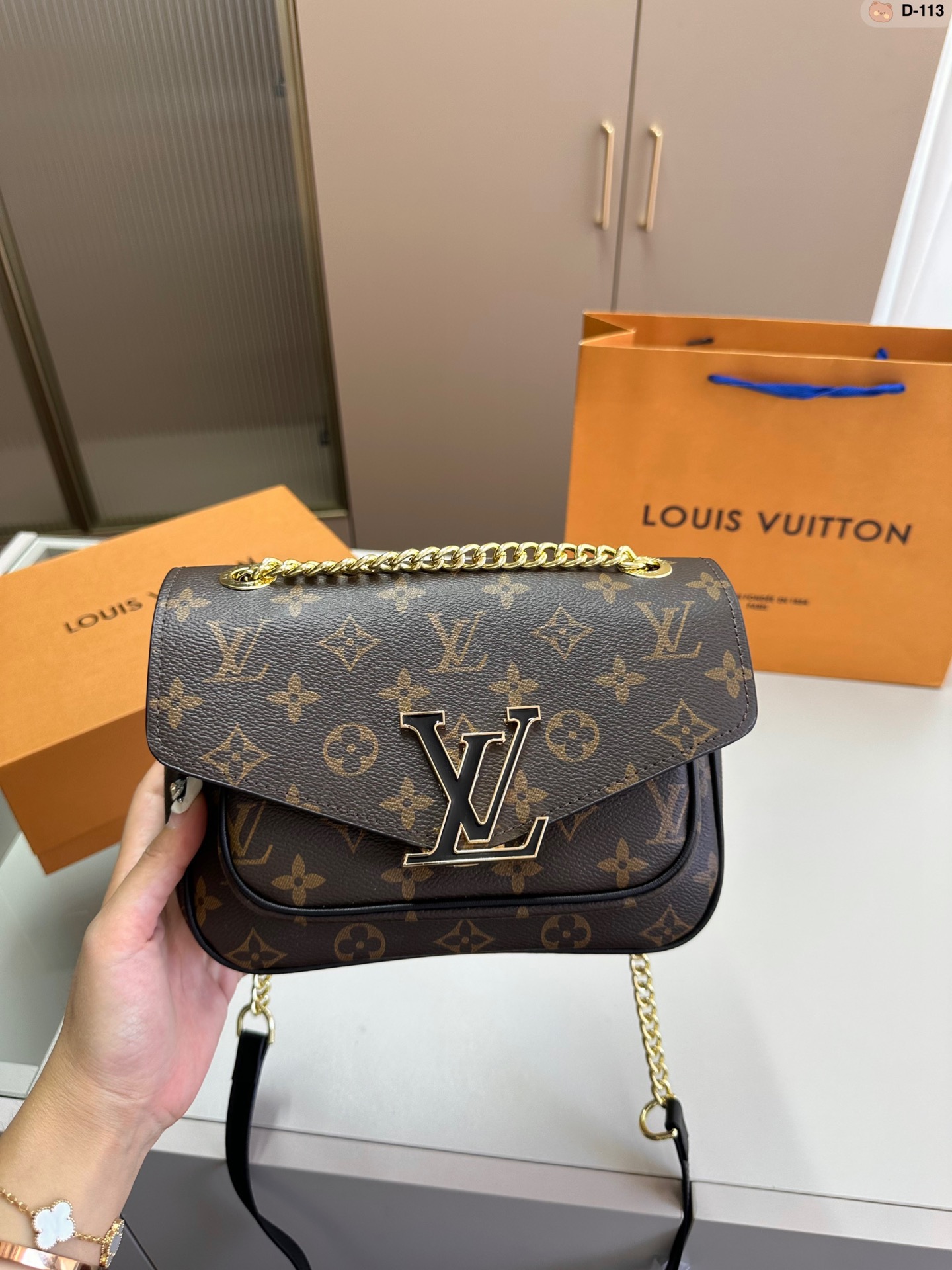 Louis Vuitton Canvas Shoulder Bag