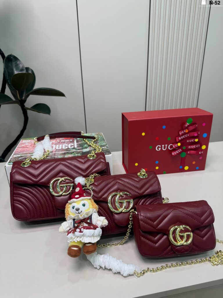 Gucci Marmont Crossbody Bag editorial product context 1