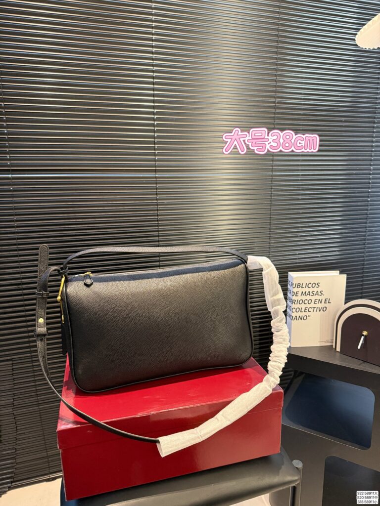 Designer Don Know What The Product Is Bag editorial product context 1