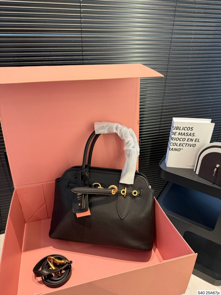 Designer NIU Handbag editorial product context 1