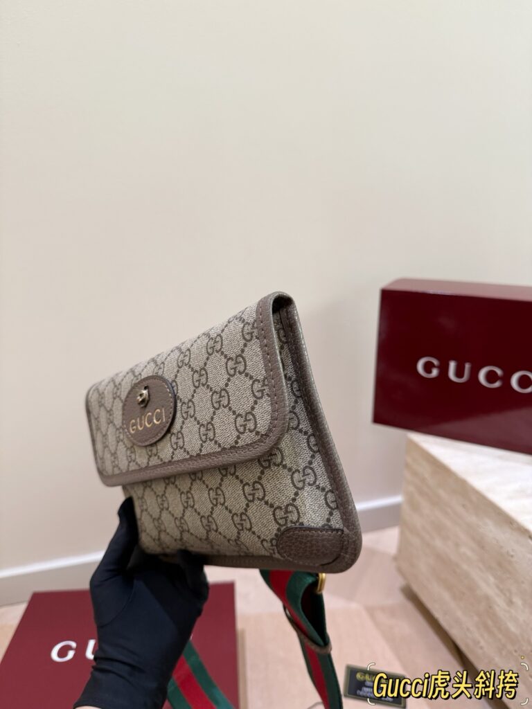 Gucci Beige Leather Belt editorial product context 2