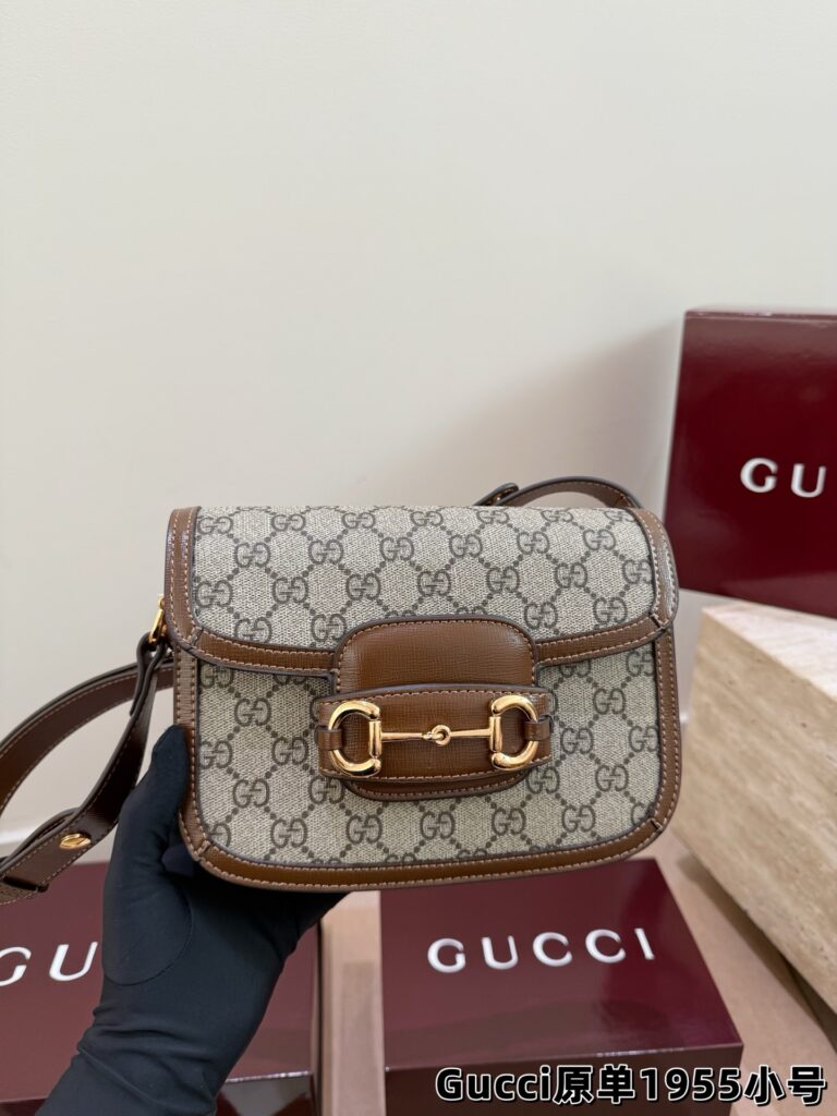 Gucci Horsebit Brown Leather Shoulder Bag editorial product context 1