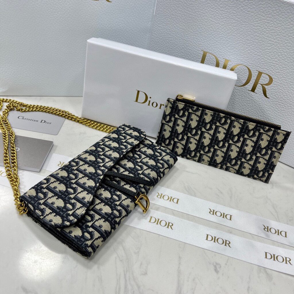 Dior Oblique On Chain Beige Canvas Wallet editorial product context 2