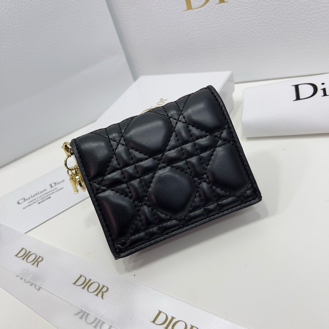 Dior Lady Dior Wallet - Iconic Cannage Stitching