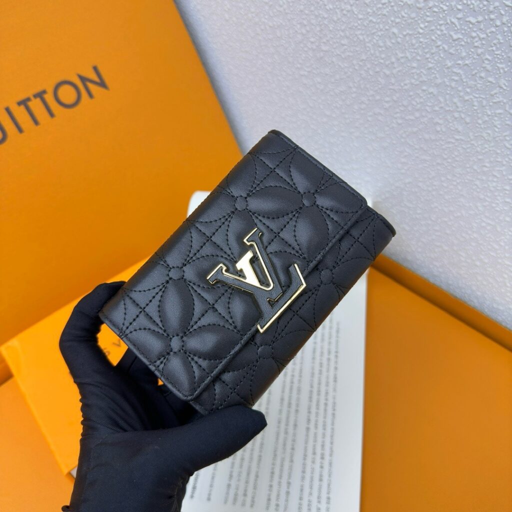 Louis Vuitton Monogram Card Holder editorial product context 3