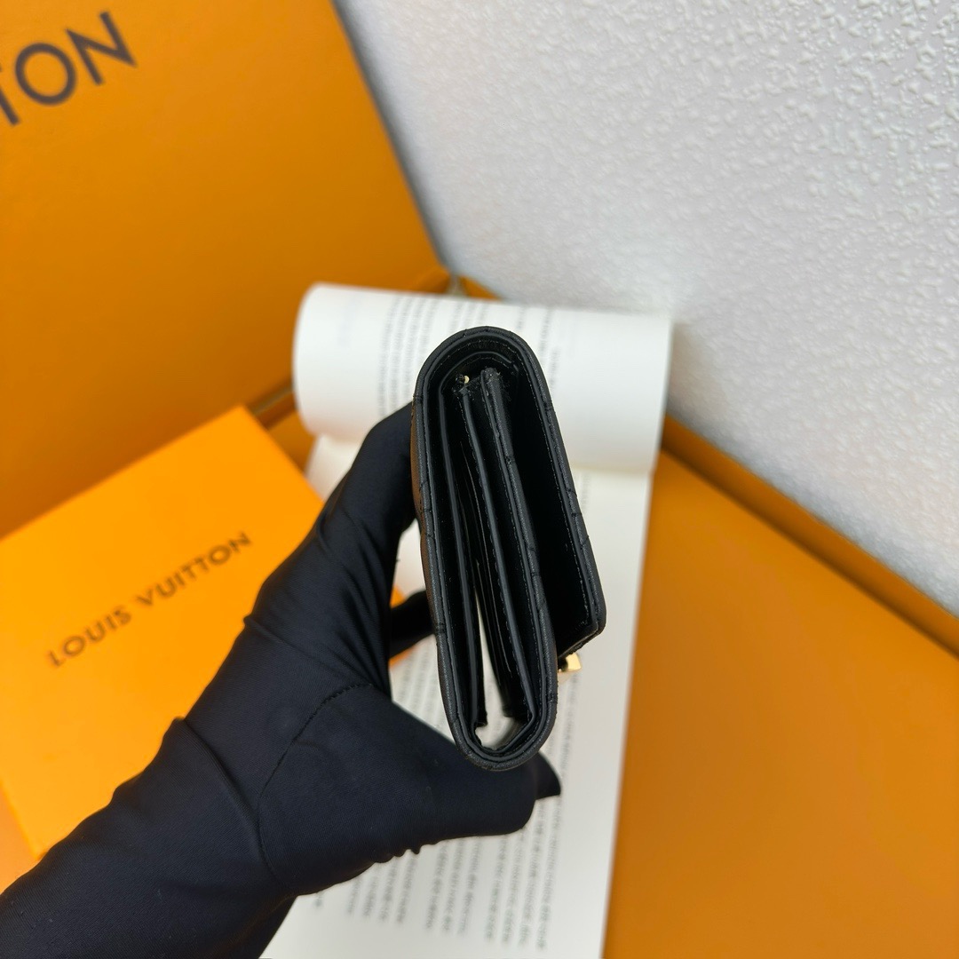 Louis Vuitton Monogram Card Holder