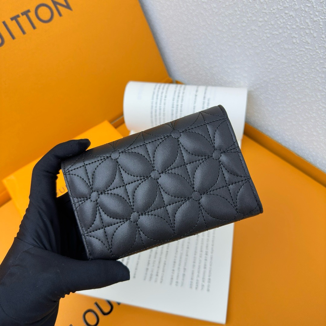 Louis Vuitton Monogram Card Holder