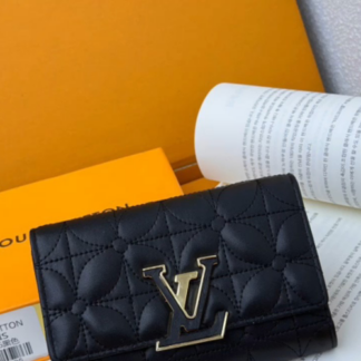 Louis Vuitton Nolita Wallet
