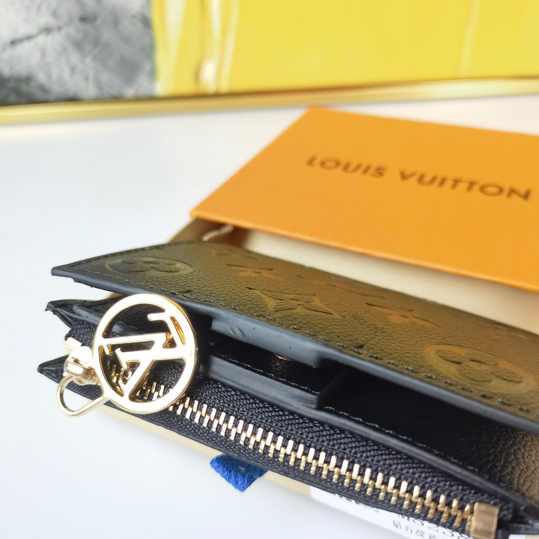 Louis Vuitton Monogram Cardholder card-holder Card Holder