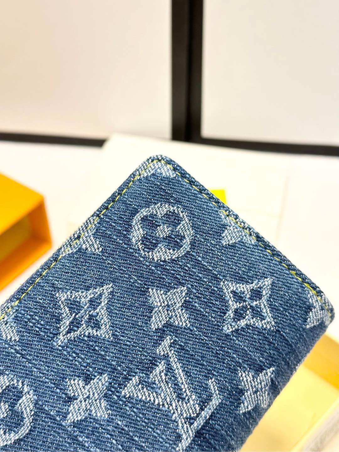 Louis Vuitton PF Twist Chepi V Stuno Wallet