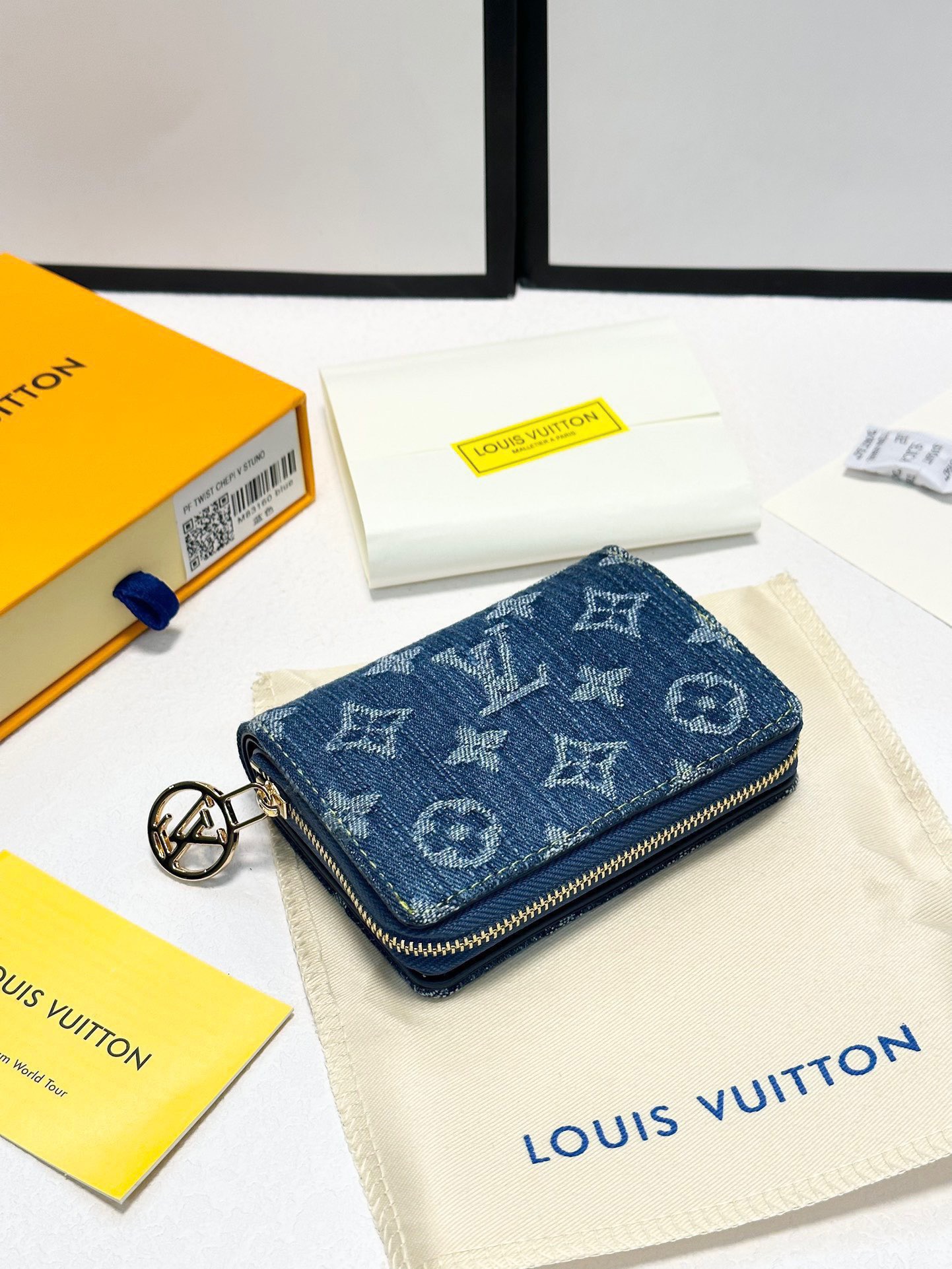 Louis Vuitton PF Twist Chepi V Stuno Wallet