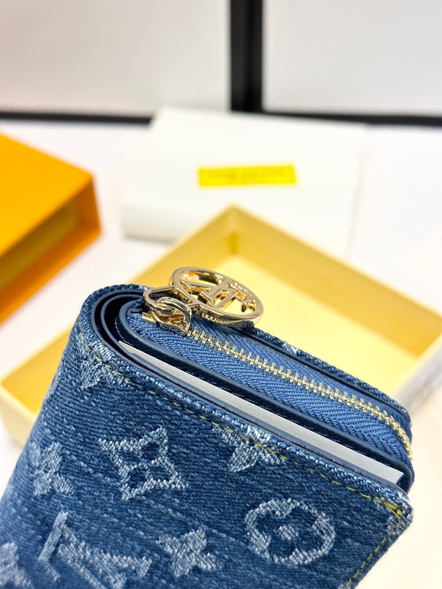 Louis Vuitton PF Twist Chepi V Stuno Wallet