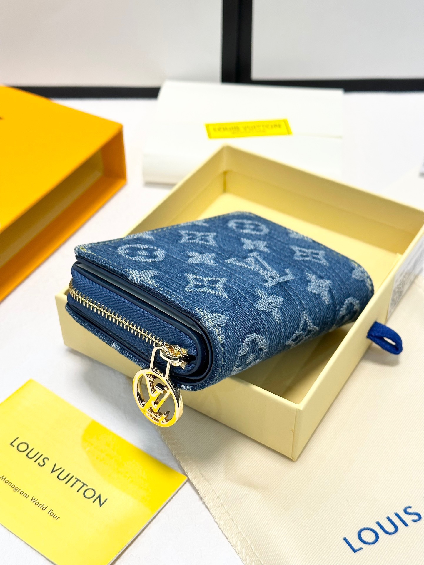 Louis Vuitton PF Twist Chepi V Stuno Wallet