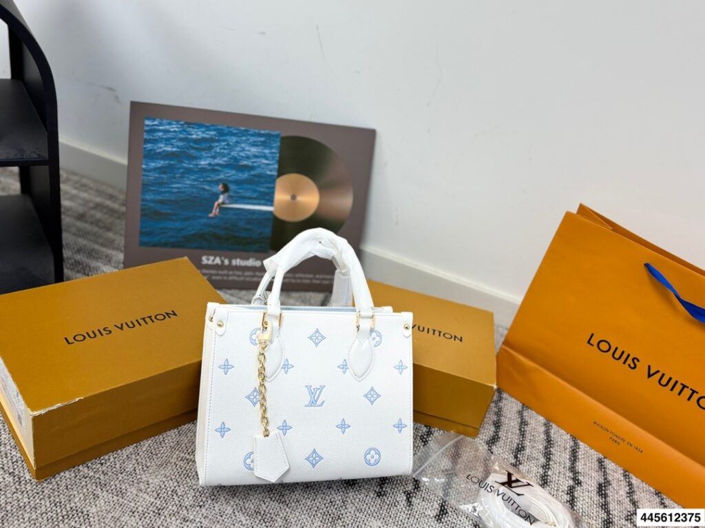 Louis Vuitton On The Go White Leather Tote Bag editorial product context 3