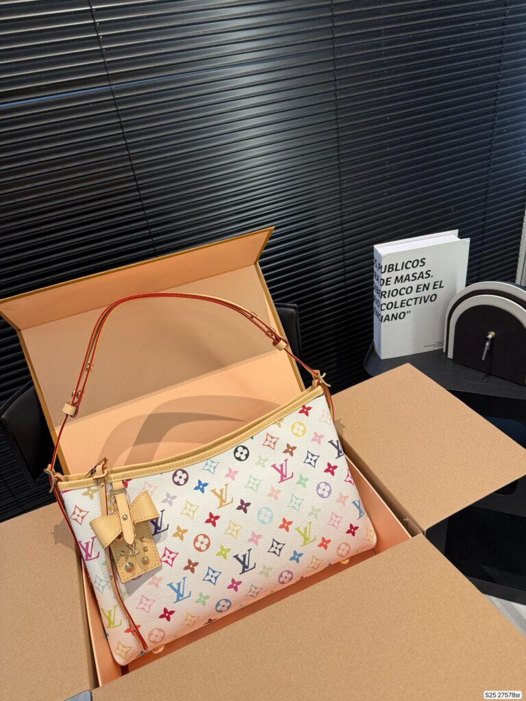 Louis Vuitton Multicolore No Bag editorial product context 1