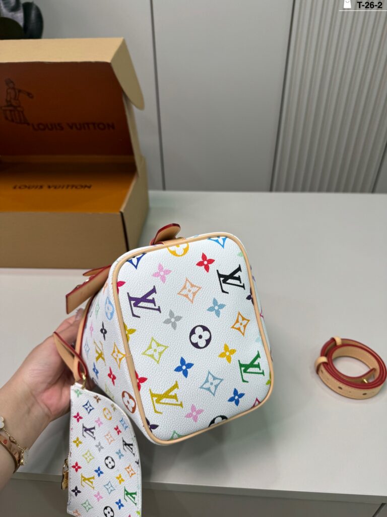 Louis Vuitton Multicolore White Leather Handbag editorial product context 3
