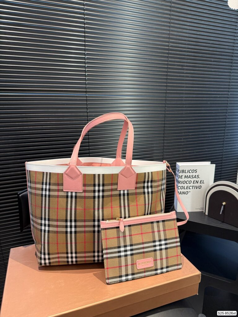 Designer B3BT Bag editorial product context 3