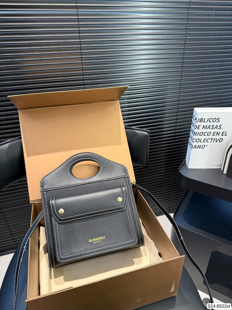 Burberry Pocket Bag editorial product context 1