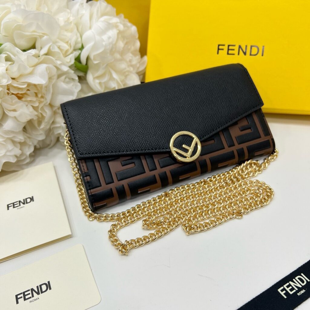 Fendi On Chain Black Leather Wallet editorial product context 2