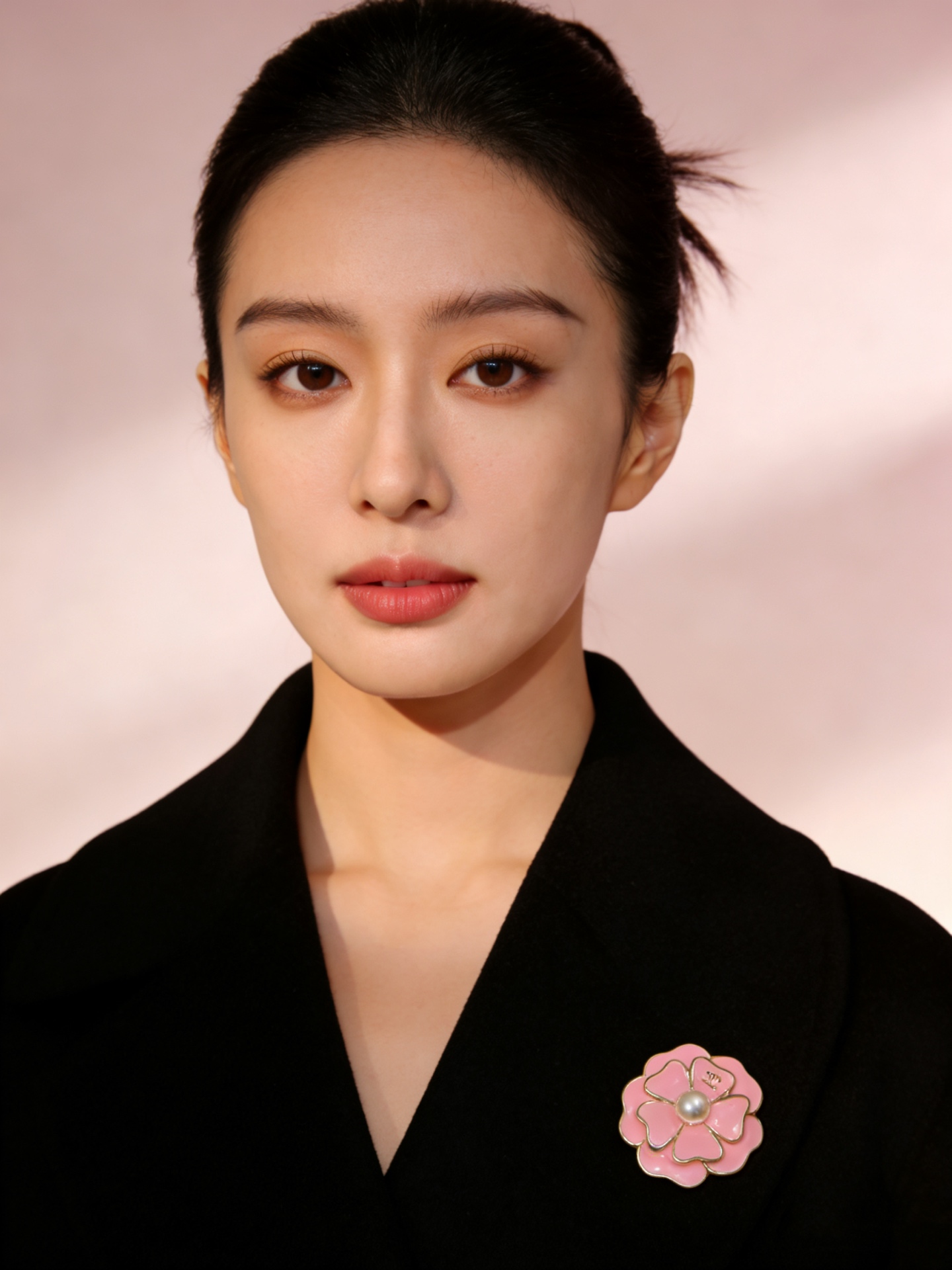 Luxury D192 Brooch