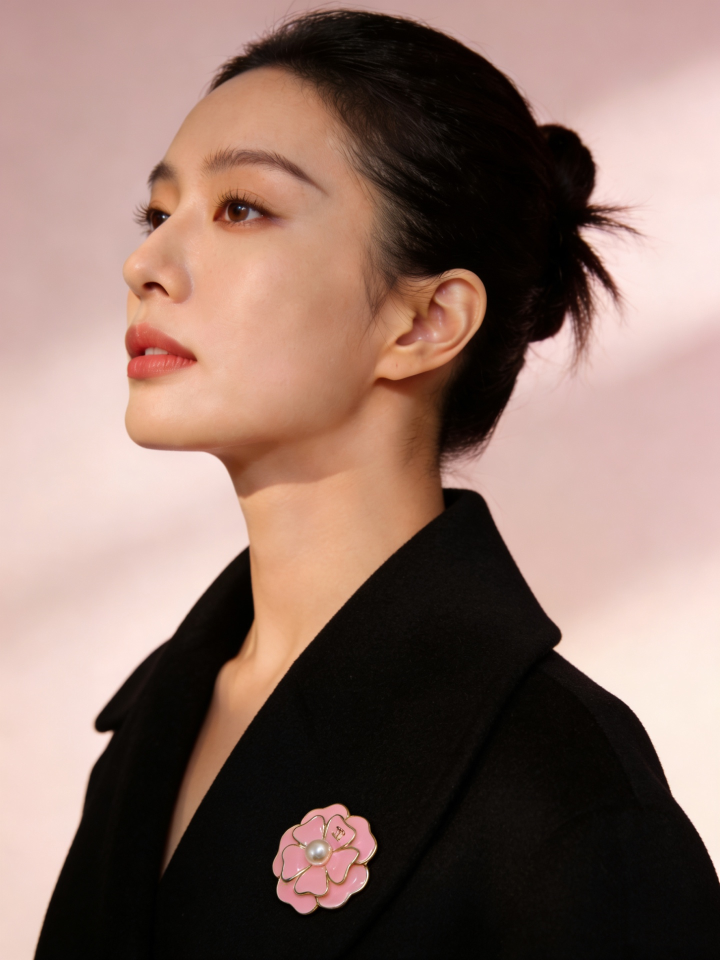 Luxury D192 Brooch
