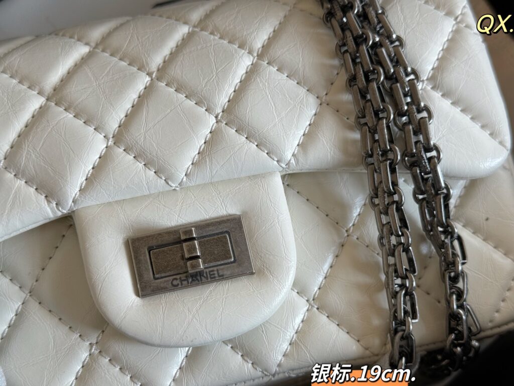Chanel Cf Bag editorial product context 3
