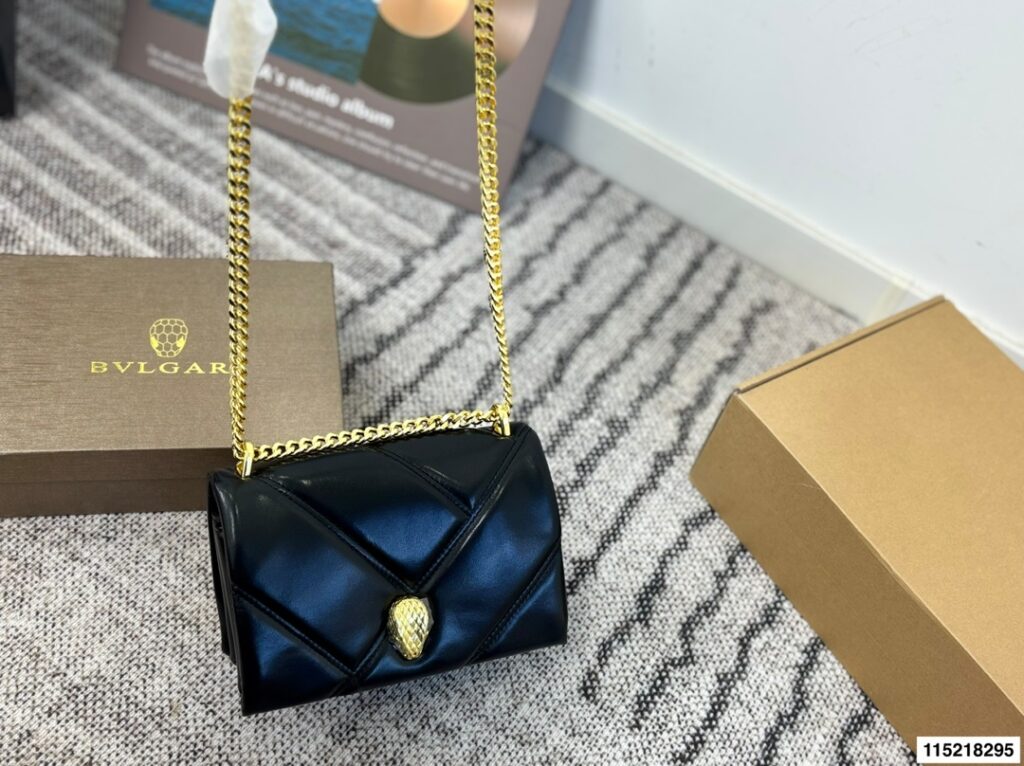 Bvlgari p130 21 15 Clutch 1.9 x 1.1 x 0.2 editorial product context 1
