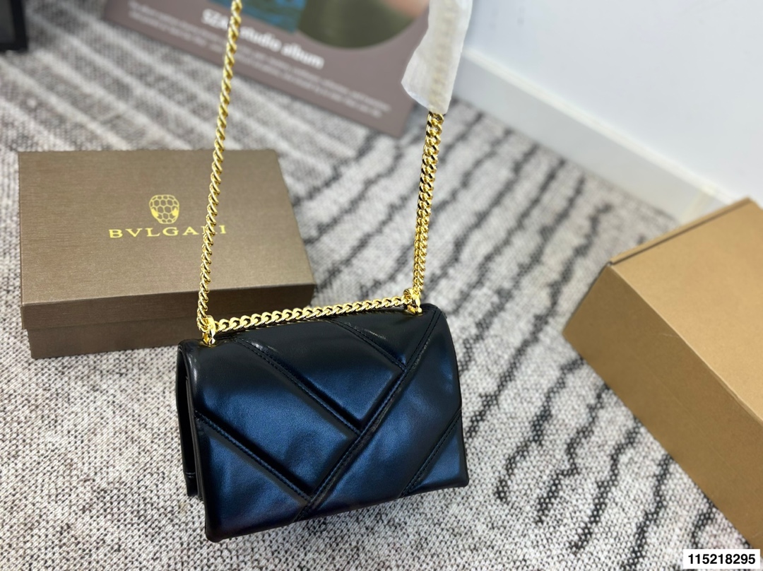 Bvlgari p130 21 15 Bag