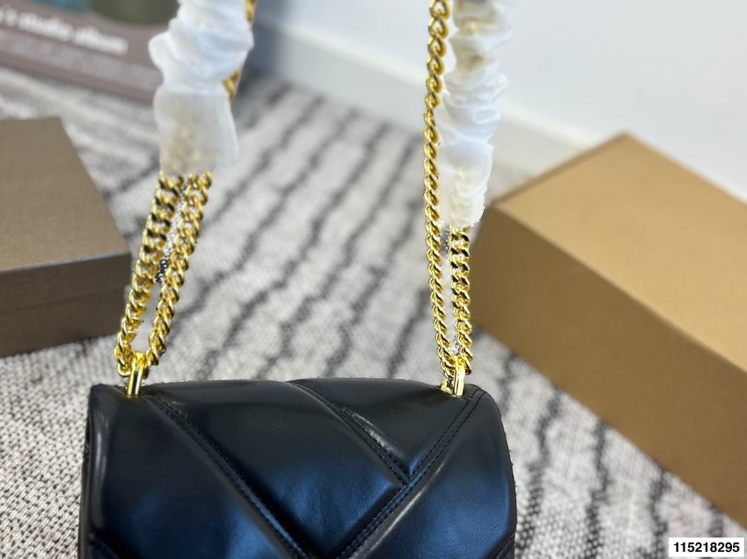 Bvlgari p130 21 15 Bag