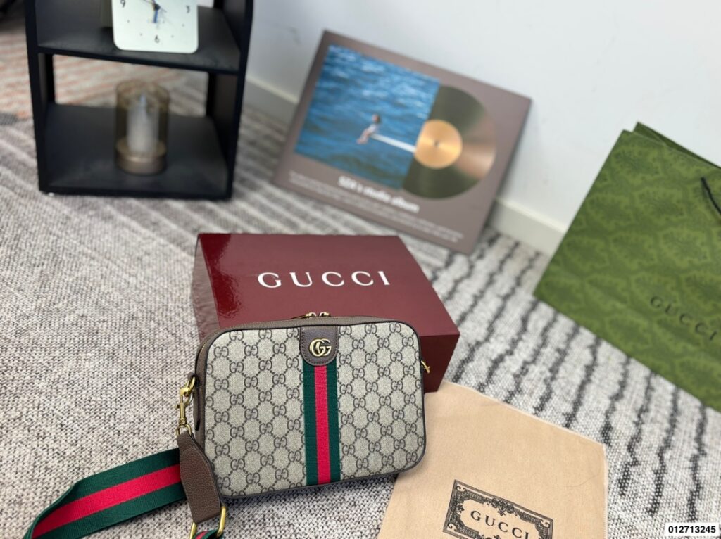 Gucci Ophidia Red Canvas Crossbody Bag editorial product context 2